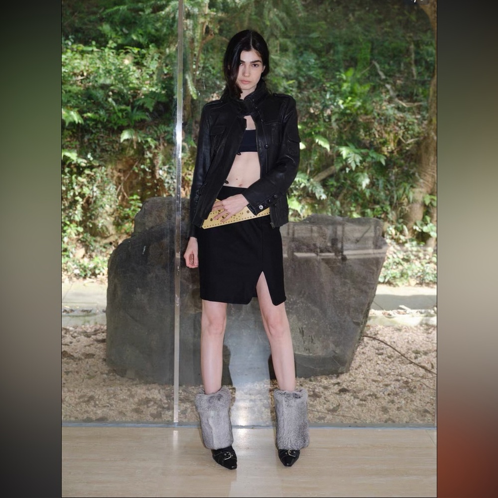 Lambskin stiletto heel boots with fur trim - Picture 3 of 9
